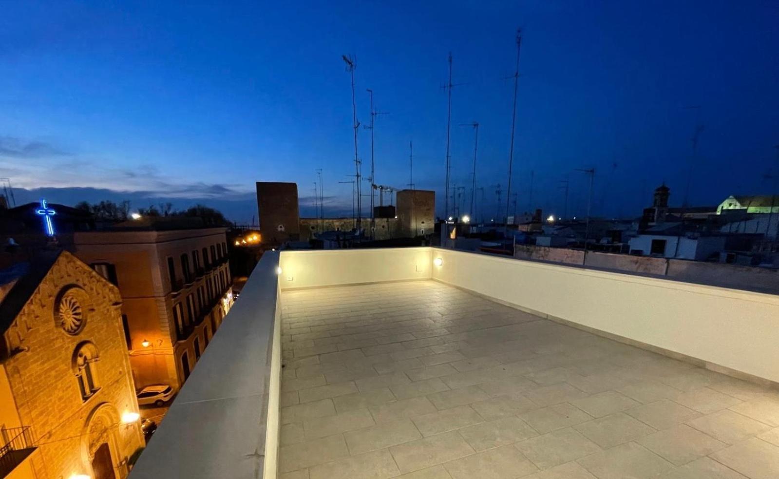 Casa Antonia - Terrace & Suites Bari Bagian luar foto