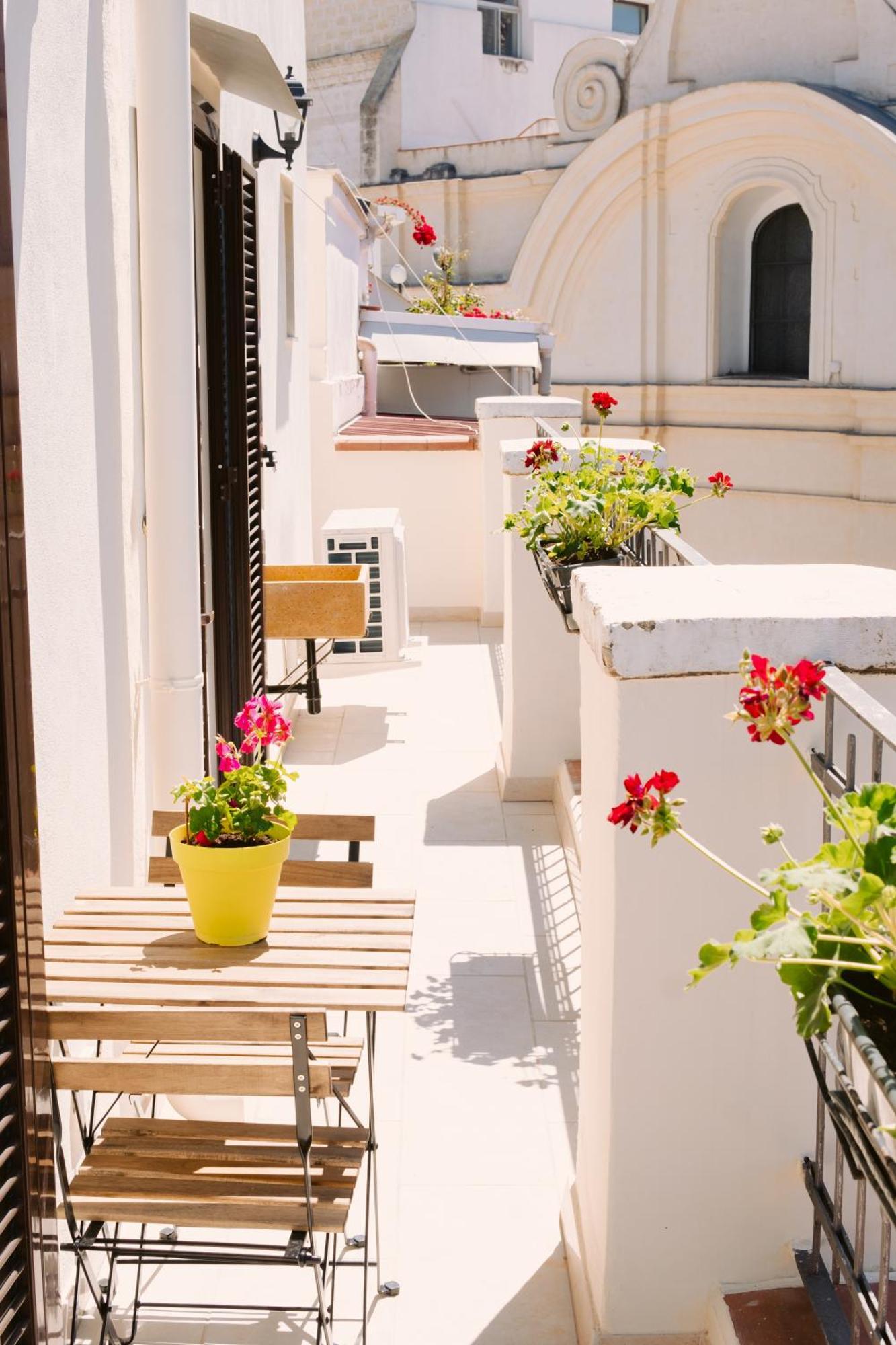 Casa Antonia - Terrace & Suites Bari Bagian luar foto