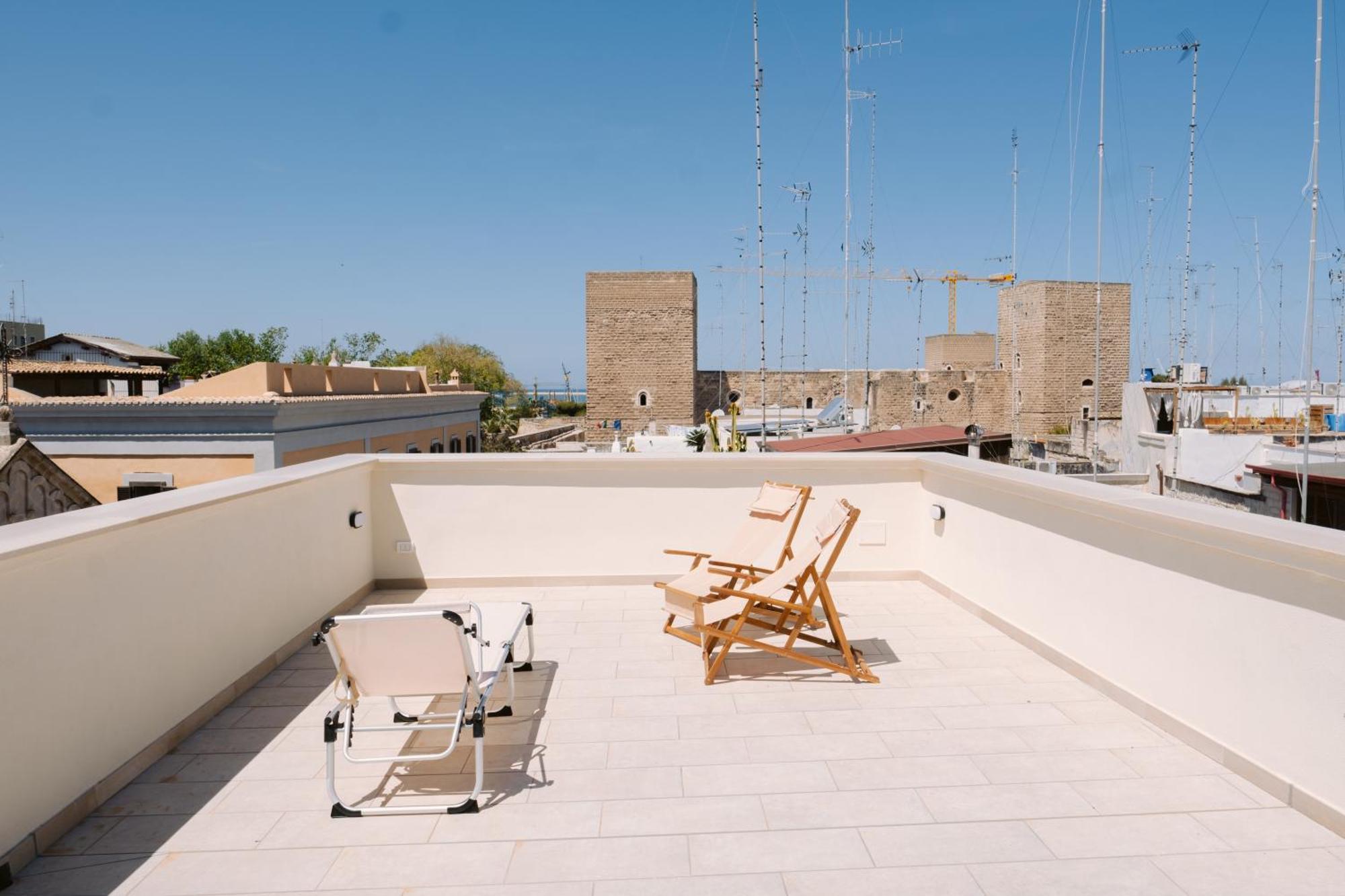 Casa Antonia - Terrace & Suites Bari Bagian luar foto